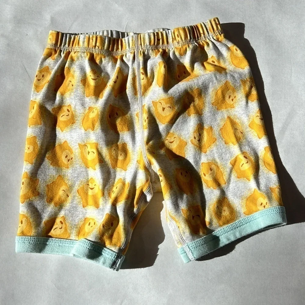 Disney Wish Star Pajama Set Kids 2 piece shorts and T-shirts size 7 yellow